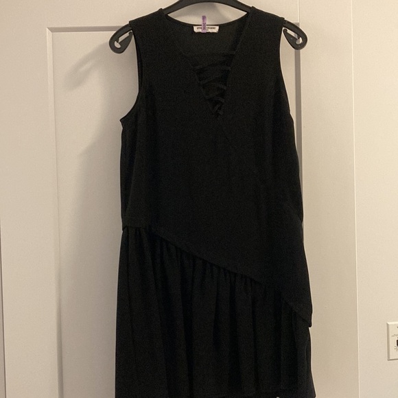 Black Opening Ceremony Dress - Picture 1 of 4